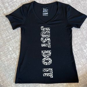🌟2 FOR $25🌟 NIKE Tee T-shirt Black Size Women’s Small